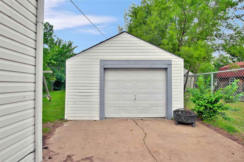 549 N Richmond, Wichita, KS 67203