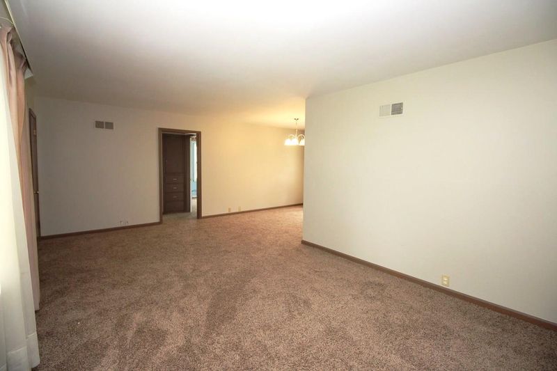 4607 E Vesta, Wichita, KS 67208