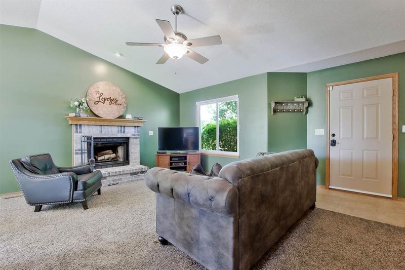 1811 E Autumn Pl, Goddard, KS 67052