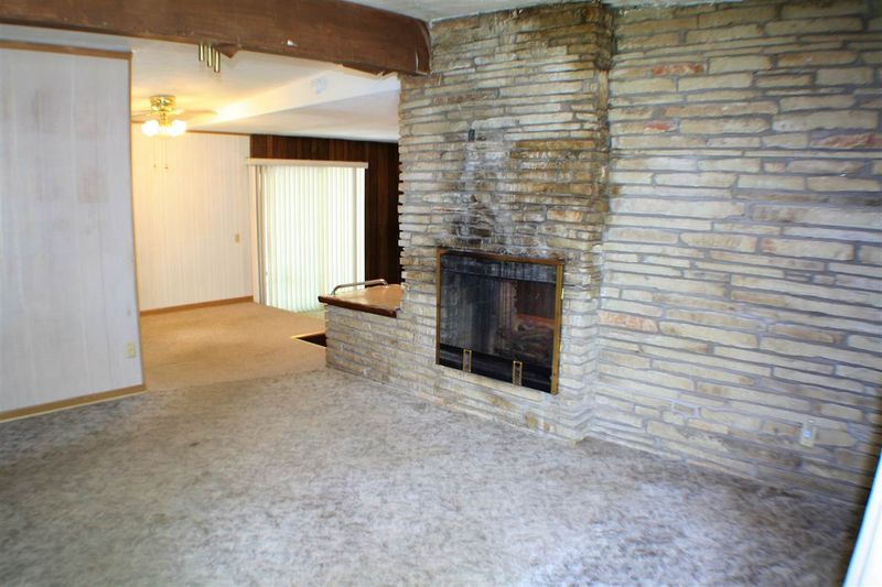 614 W Conyers Ave, Derby, KS 67037