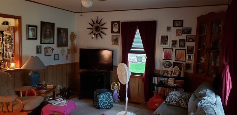 1623 E 11th Ave, Winfield, KS 67156
