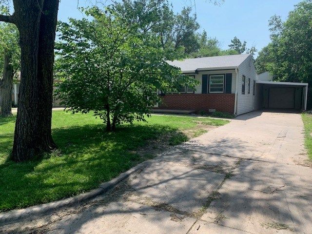 2009 S Euclid Ave, Wichita, KS 67213