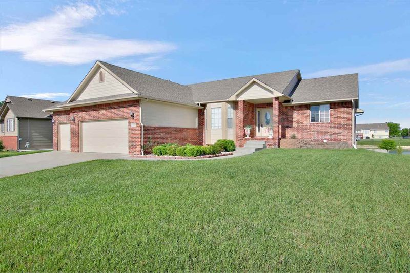 12309 E Zimmerly Ct, Wichita, KS 67207