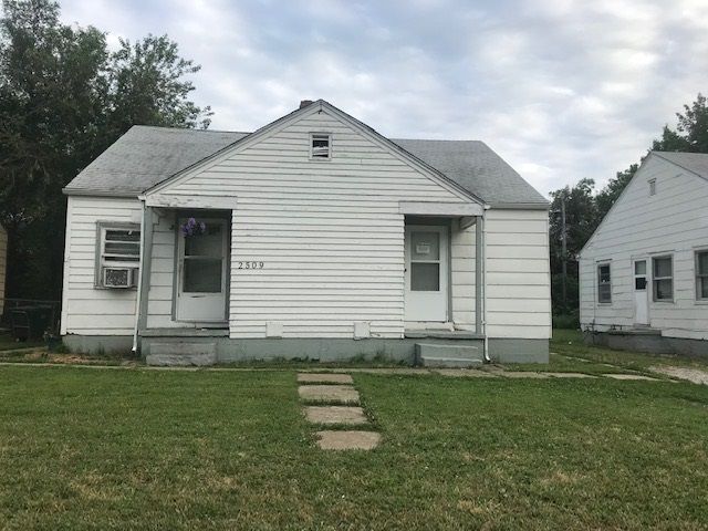 2507 E Mossman, Wichita, KS 67214
