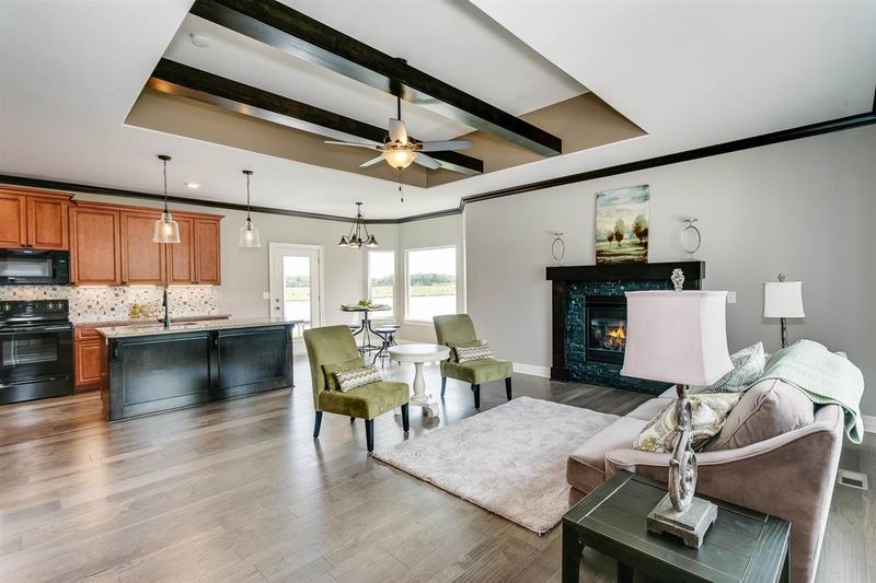 1720 E Highridge St, Park City, KS 67219
