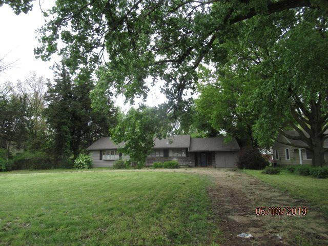 1309 W Broadway, Newton, KS 67114