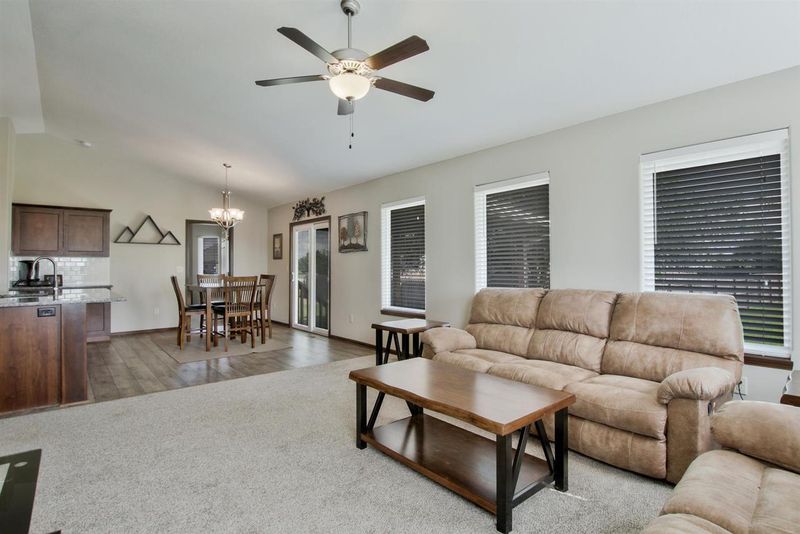305 Matson, Newton, KS 67114