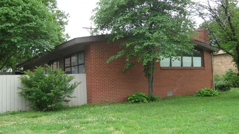 1827 W 23rd N, Wichita, KS 67204