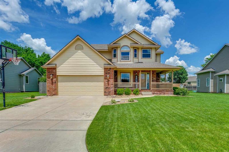 700 High Plains Cir, Maize, KS 67101