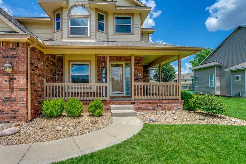 700 High Plains Cir, Maize, KS 67101
