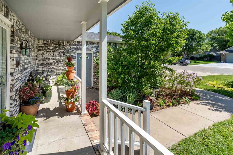 119 N Chapel, Andover, KS 67002-9563