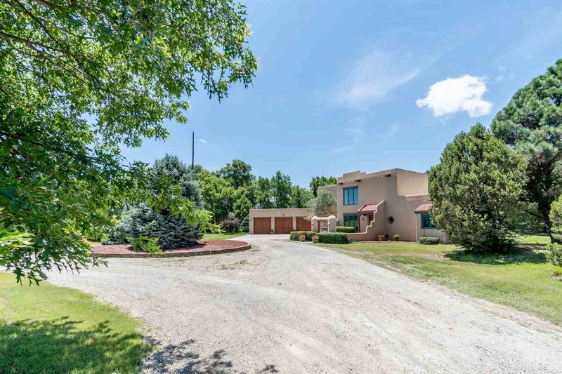 7521 S 103rd St E, Derby, KS 67037