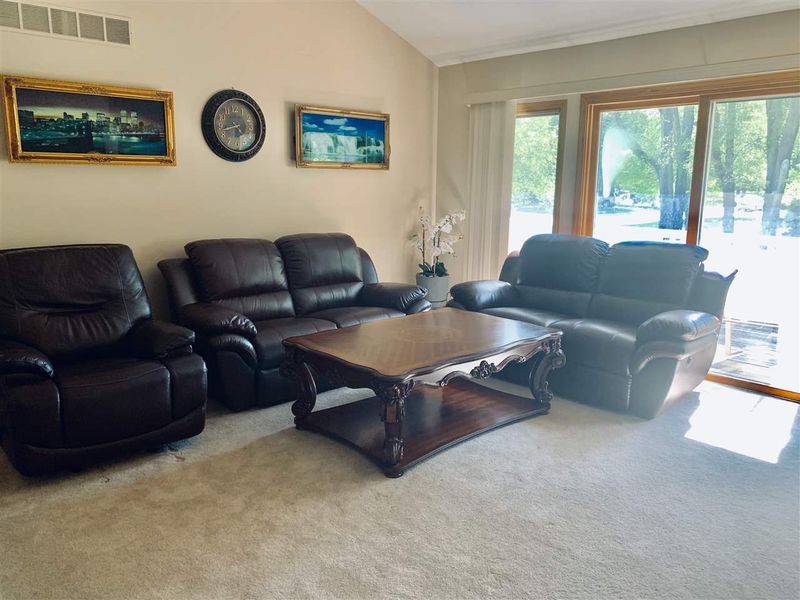 133 S Ashley Pk, Wichita, KS 67209
