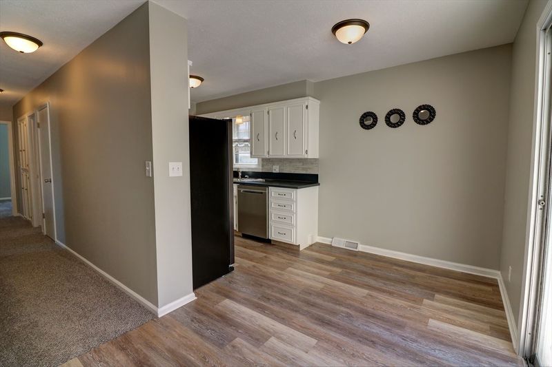 1505 N Plum St, Newton, KS 67114