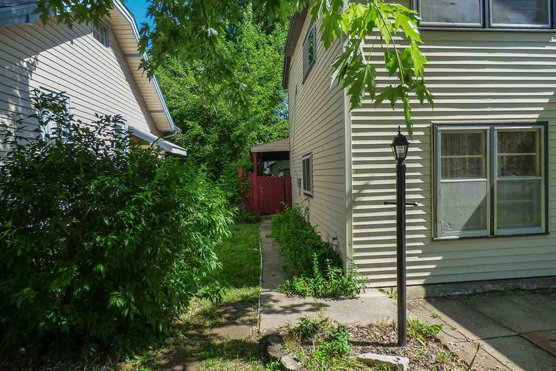 618 SE 5th St, Newton, KS 67114