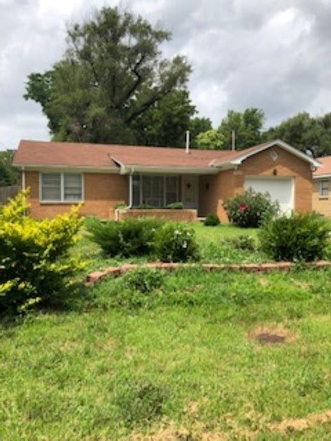 4908 E Morris St, Wichita, KS 67218