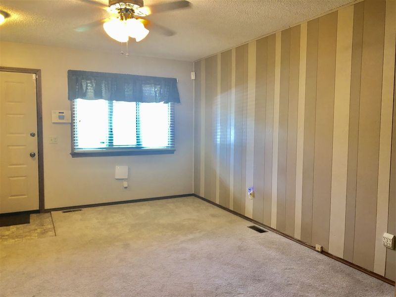8831 W Nantucket St, Wichita, KS 67212