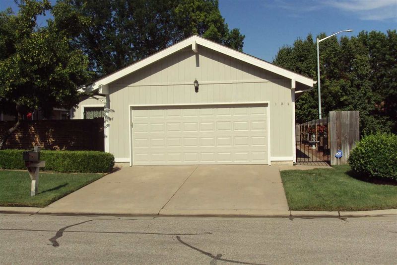 7700 E 13th #104, Wichita, KS 67206