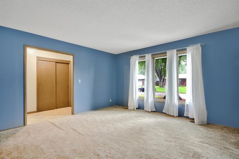 1100 E Post Oak, Derby, KS 67037