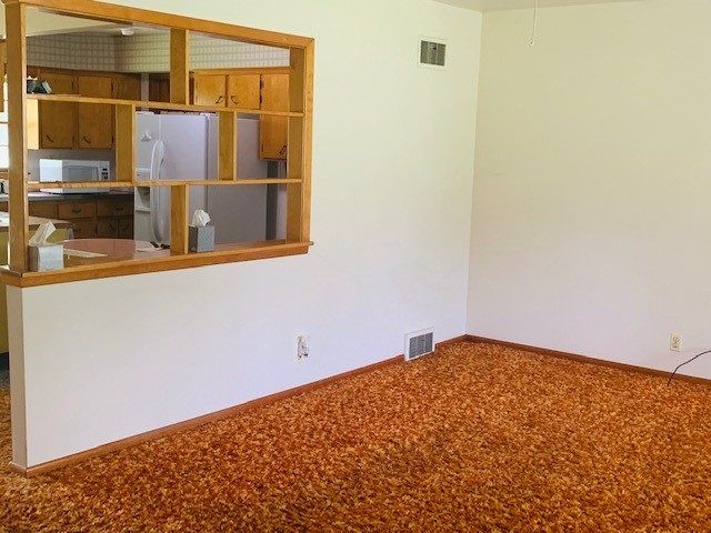 527 N Phillips St, Andover, KS 67002