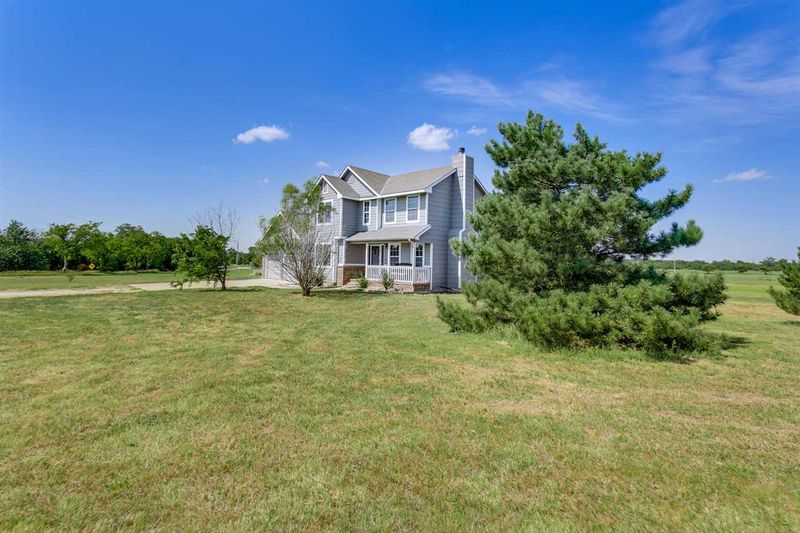 10900 S 231st St W, Viola, KS 67149