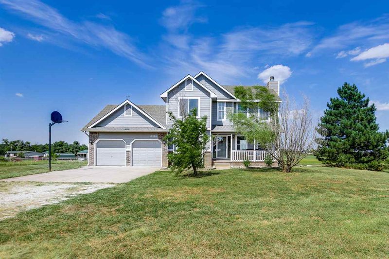 10900 S 231st St W, Viola, KS 67149