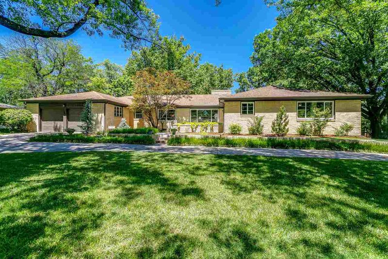 326 S Brookside St, Wichita, KS 67218