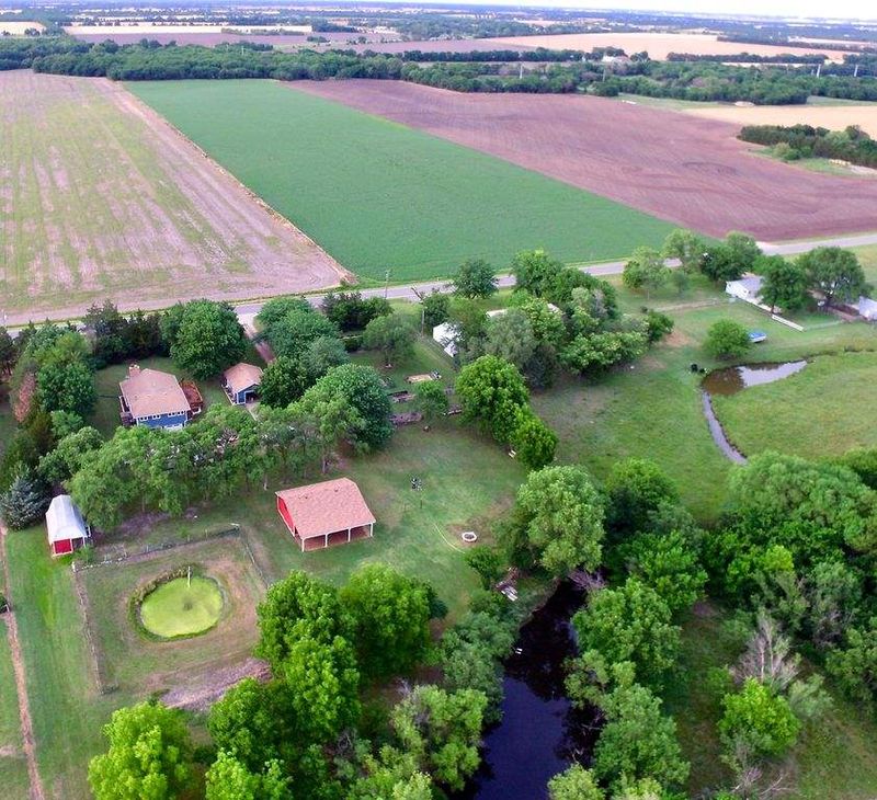 14415 W 55th St S, Clearwater, KS 67026
