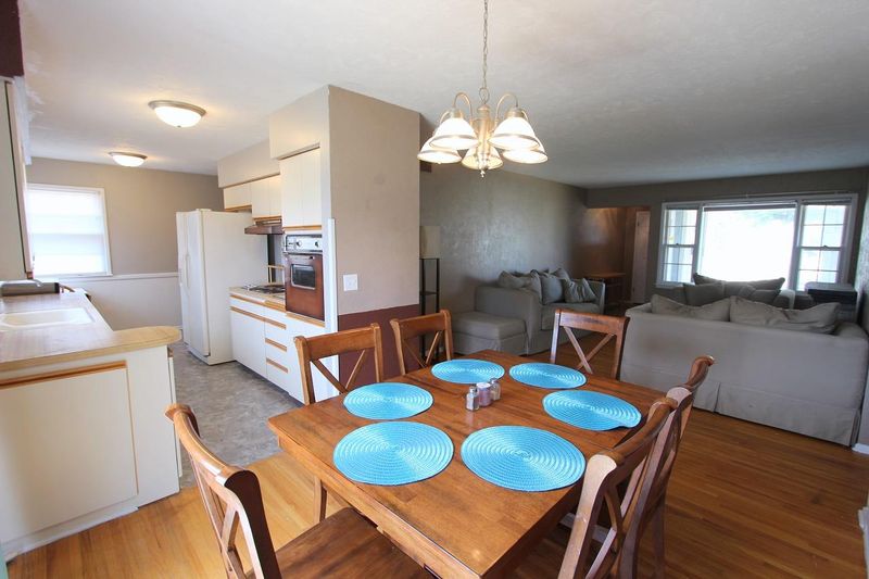 8005 E Clay St, Wichita, KS 67207