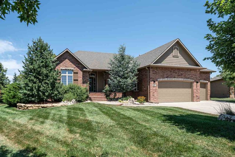 1689 E Cheyenne Pointe Ct, Andover, KS 67002