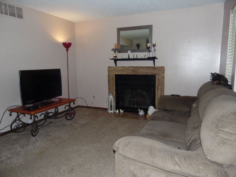 5907 E Mainsgate St, Wichita, KS 67220