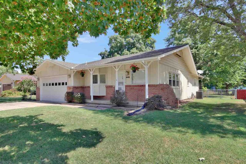 4416 Gunnison St, Bel Aire, KS 67220