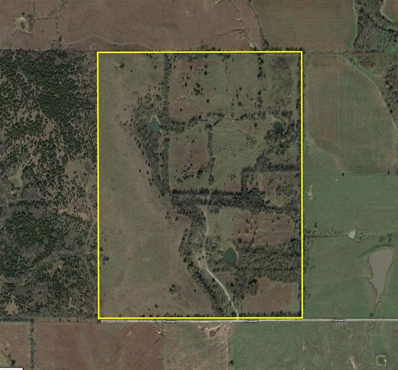 1380 Pioneer, Howard, KS 67349