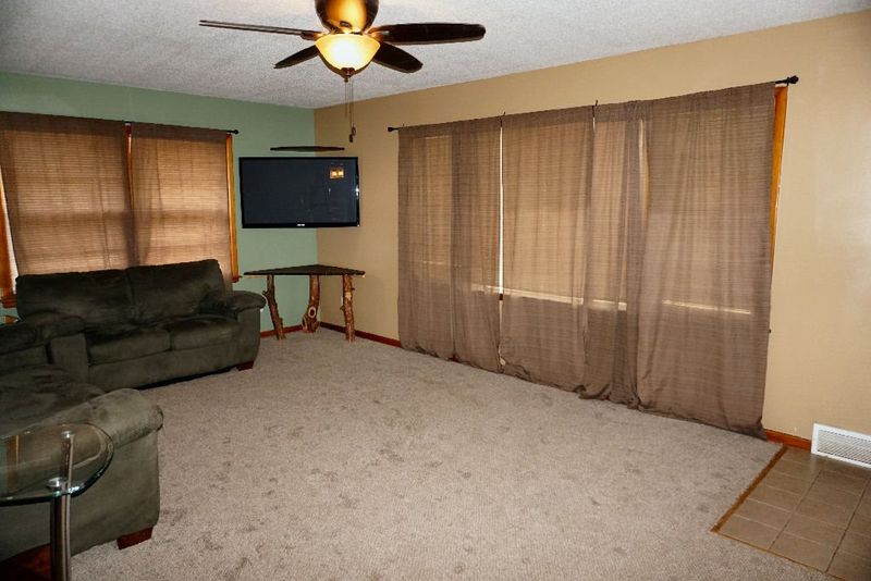 320 S Lee St, Clearwater, KS 67026