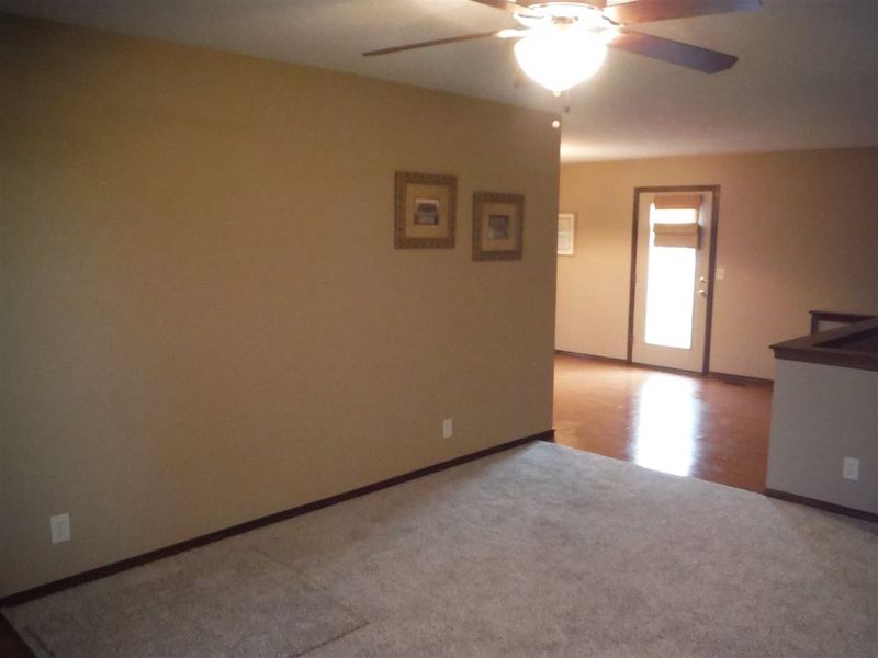 519 S Longbranch, Maize, KS 67101