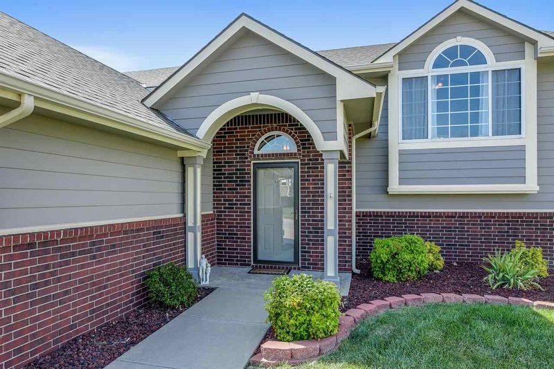 4429 E Falcon St, Wichita, KS 67220