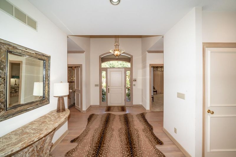 9115 E Killarney Pl, Wichita, KS 67206