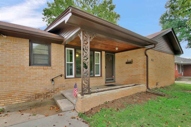 1016 N El Paso, Derby, KS 67037
