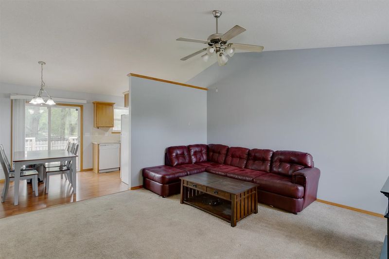 615 W Wayne Cir, Wichita, KS 67217