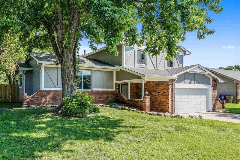 1506 E Blue Spruce Rd, Derby, KS 67037
