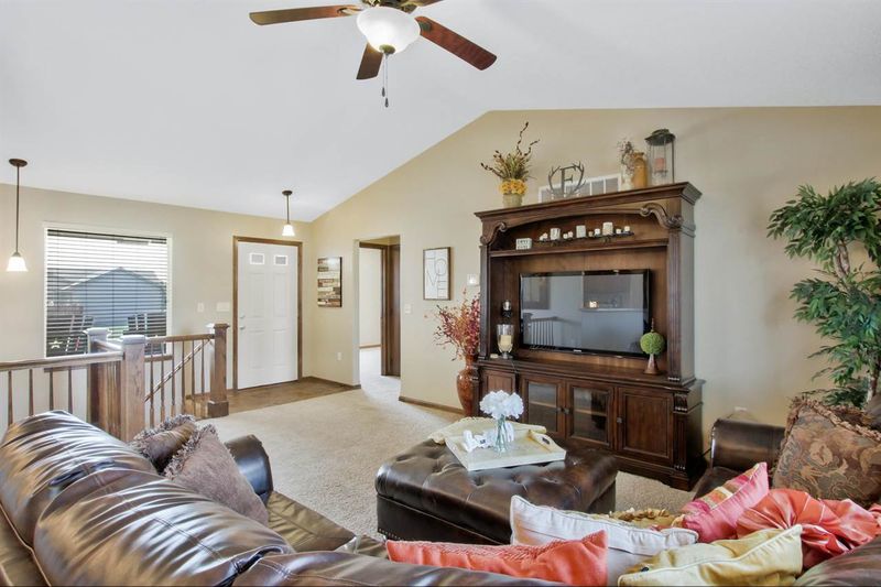 5870 N Kerman St, Park City, KS 67219