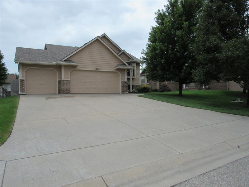 11909 W Britton St, Wichita, KS 67205