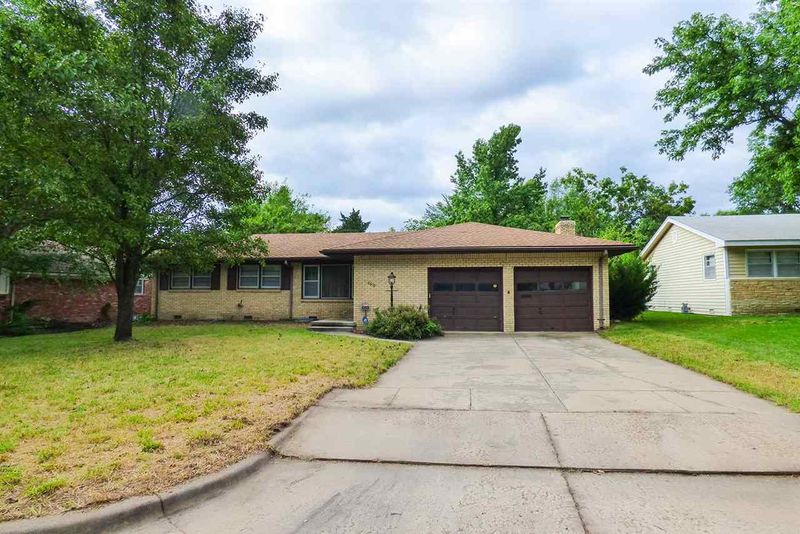 6519 E Oneida St, Wichita, KS 67206