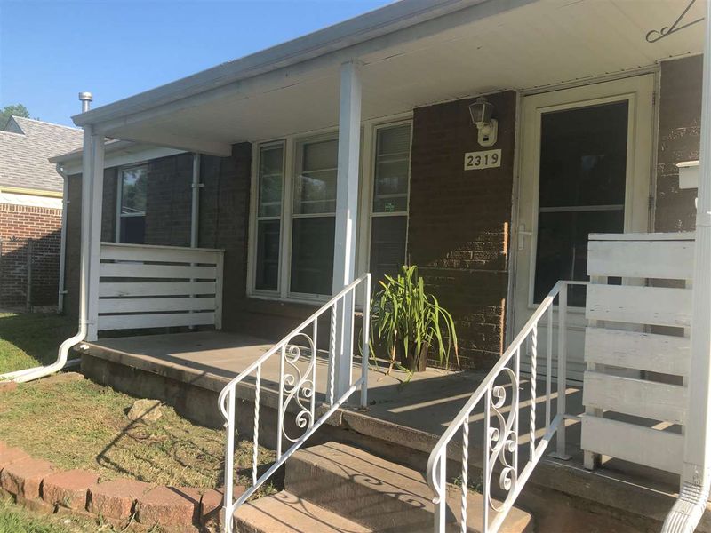 2319 E Shadybrook St, Wichita, KS 67214