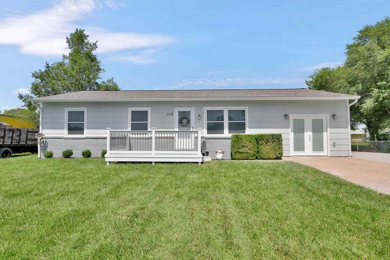 1118 E Concord, Andover, KS 67002