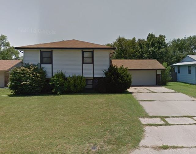 8529 E Wassall St, Wichita, KS 67210