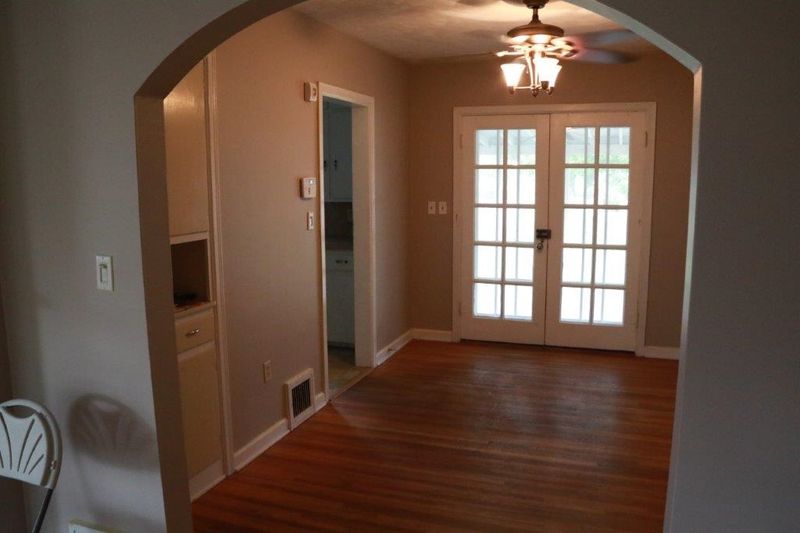 1412 N Saint Clair, Wichita, KS 67203
