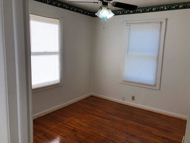 1618 E 8th St, Newton, KS 67114