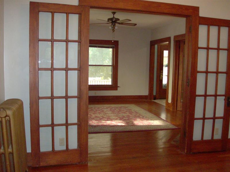 324 E 4th St, Newton, KS 67114