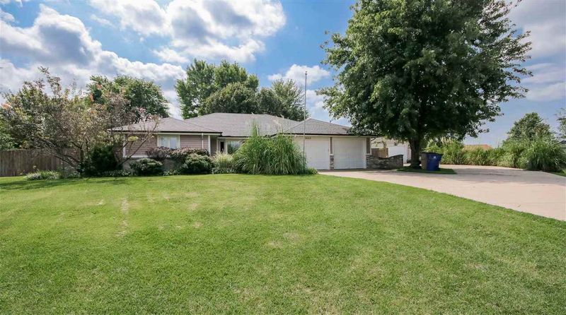 6662 S Bedford, Derby, KS 67037